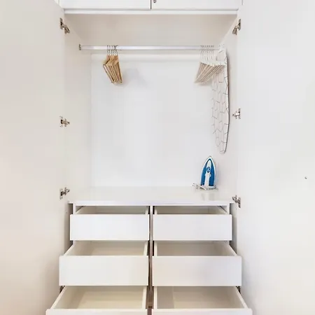 Colosseum Building - Theta